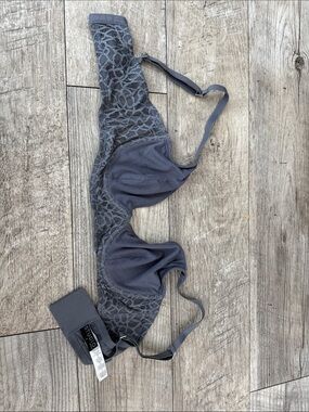 La Perla Lace-Accent Wireless Bra in Gray 32D